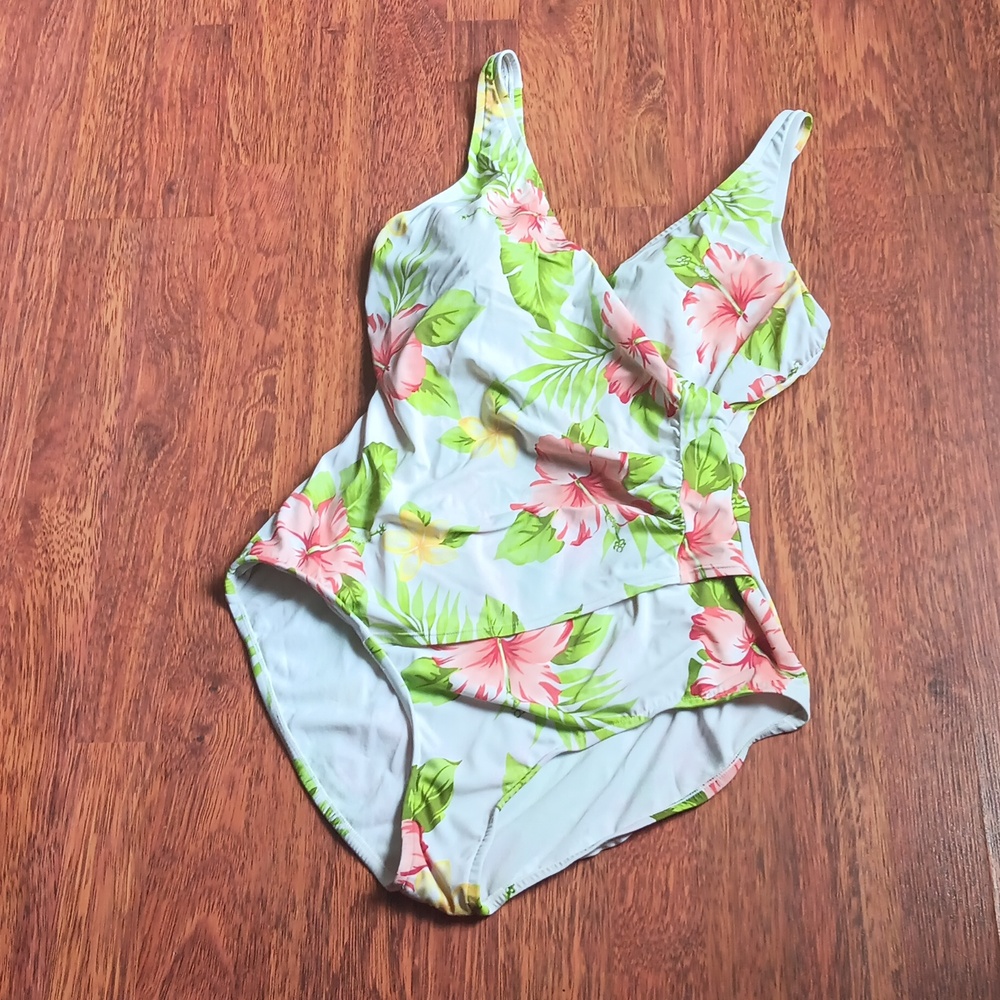 ❤️‍🔥HOST PICK❤️‍🔥Jantzen bathing suit
